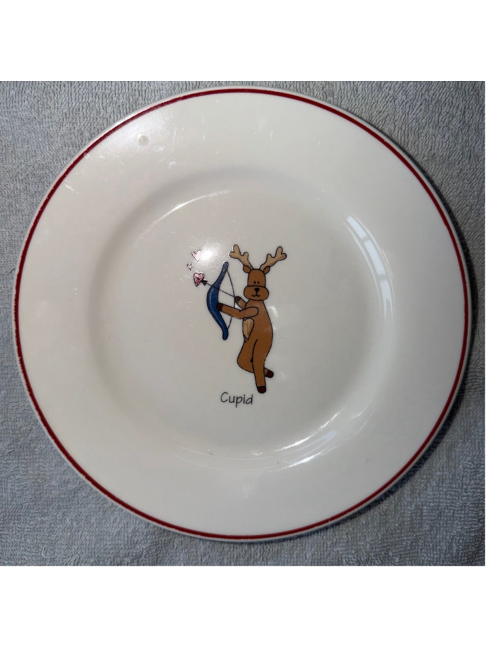 Preowned LTD Commodities Santa's Reindeer Cupid Christmas Salad Dessert Plate